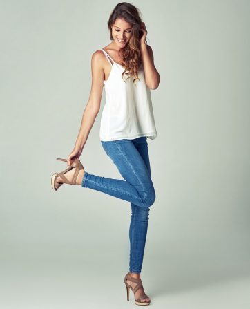 women-with-high-heels women-with-high-heels